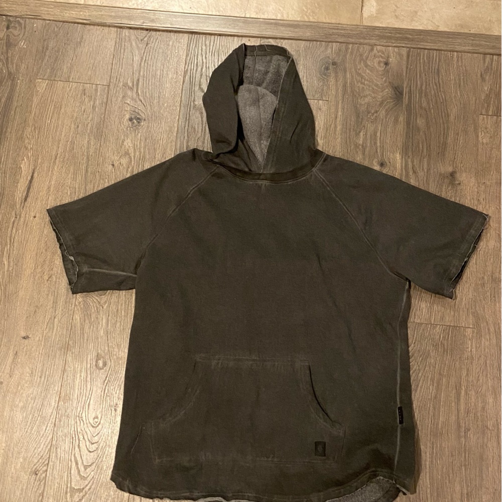 Akomplice Short Sleeve Hoodie